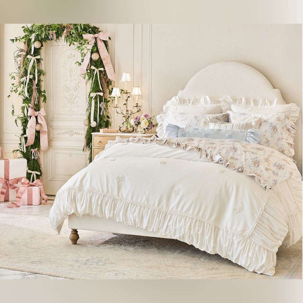LOVESHACK FANCY “EMBELLISHED ROSETTE DUVET COVER *SIZE: QUEEN *NWT $279.00